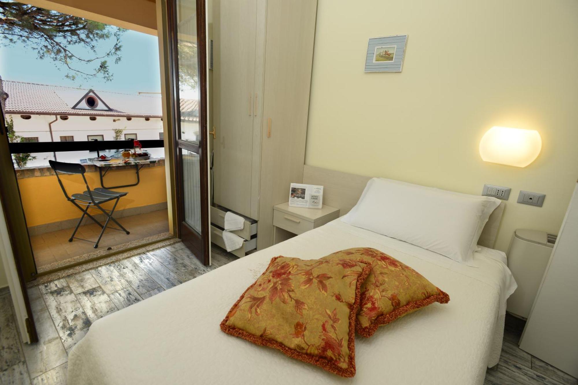 Pidkova Hotel Modena Exterior photo